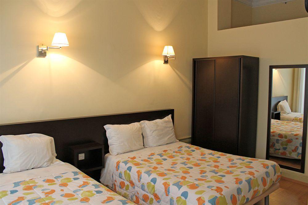 Lunar Guest House Porto Exterior photo