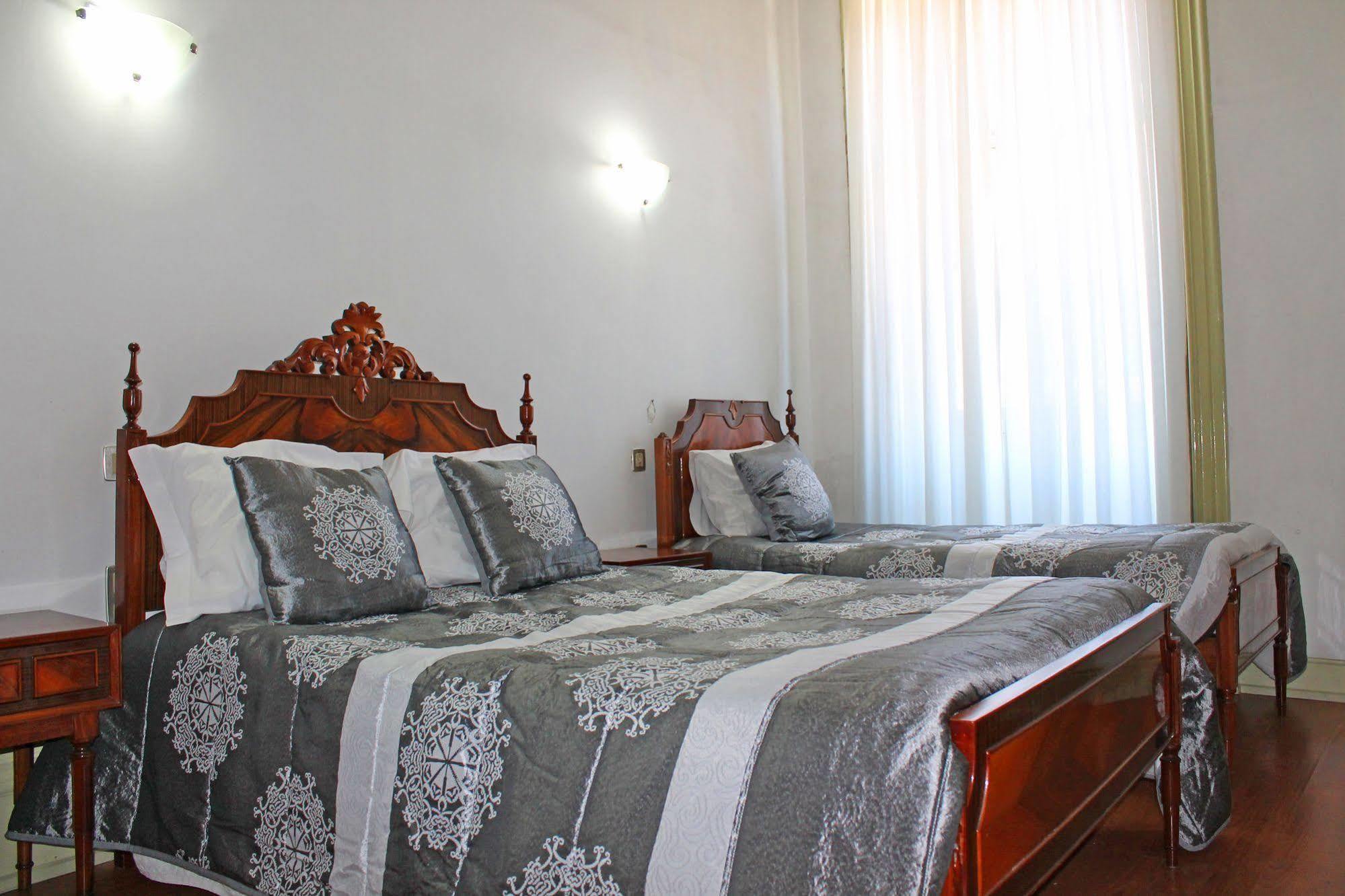 Lunar Guest House Porto Exterior photo