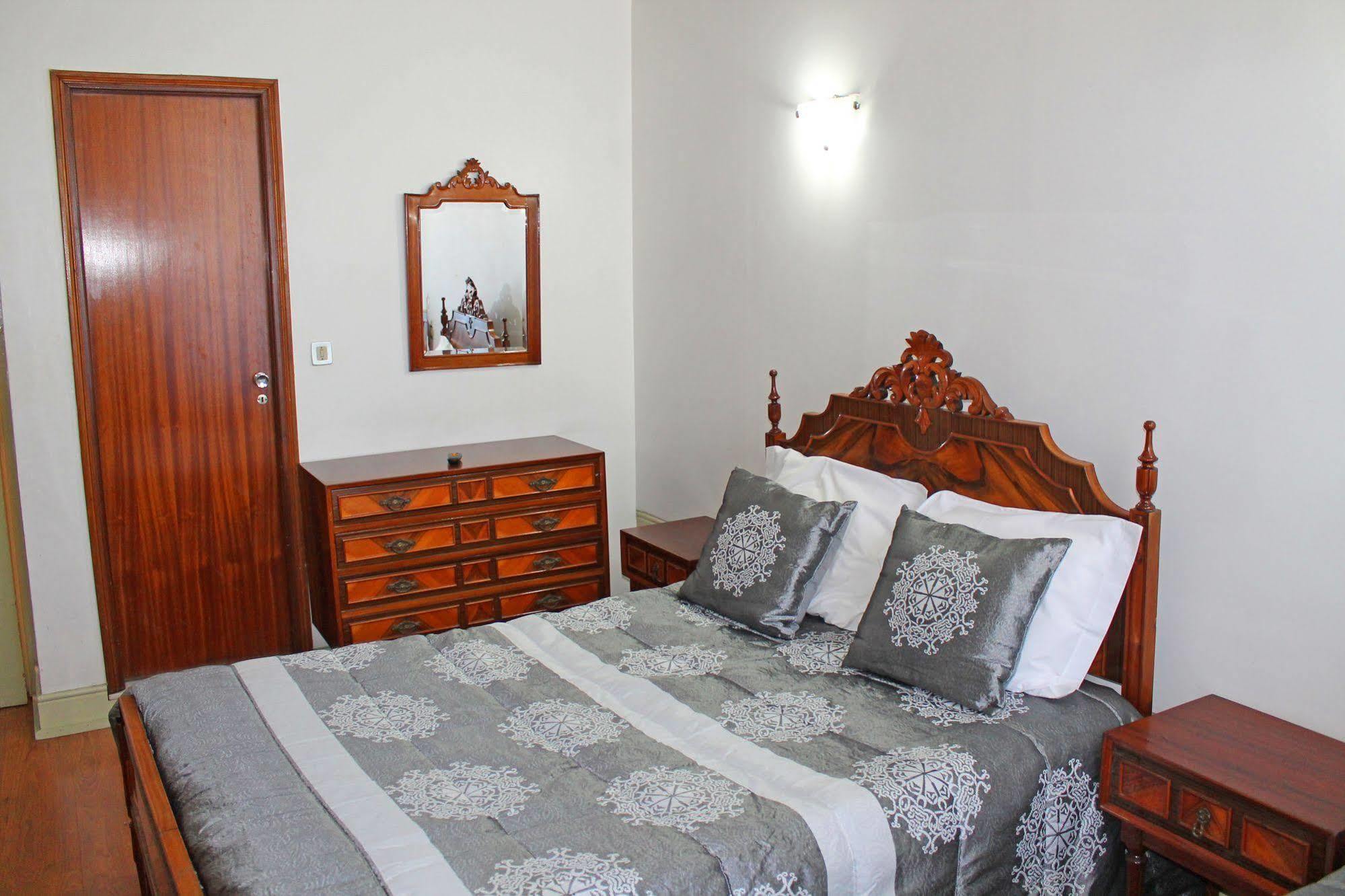 Lunar Guest House Porto Exterior photo